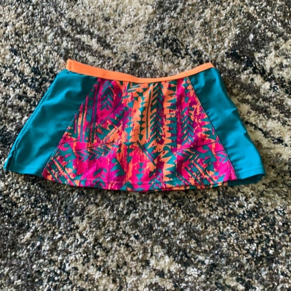 Wave Zone Swim Coverup Skirt 6/6x Pre owned